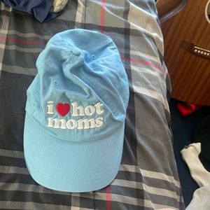 Danny Duncan Licensed I❤️Hot Moms Hat one size fits all never been work